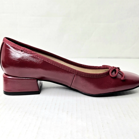 Unisa Leather Flats. Dark Red, 6M - Picture 8 of 12
